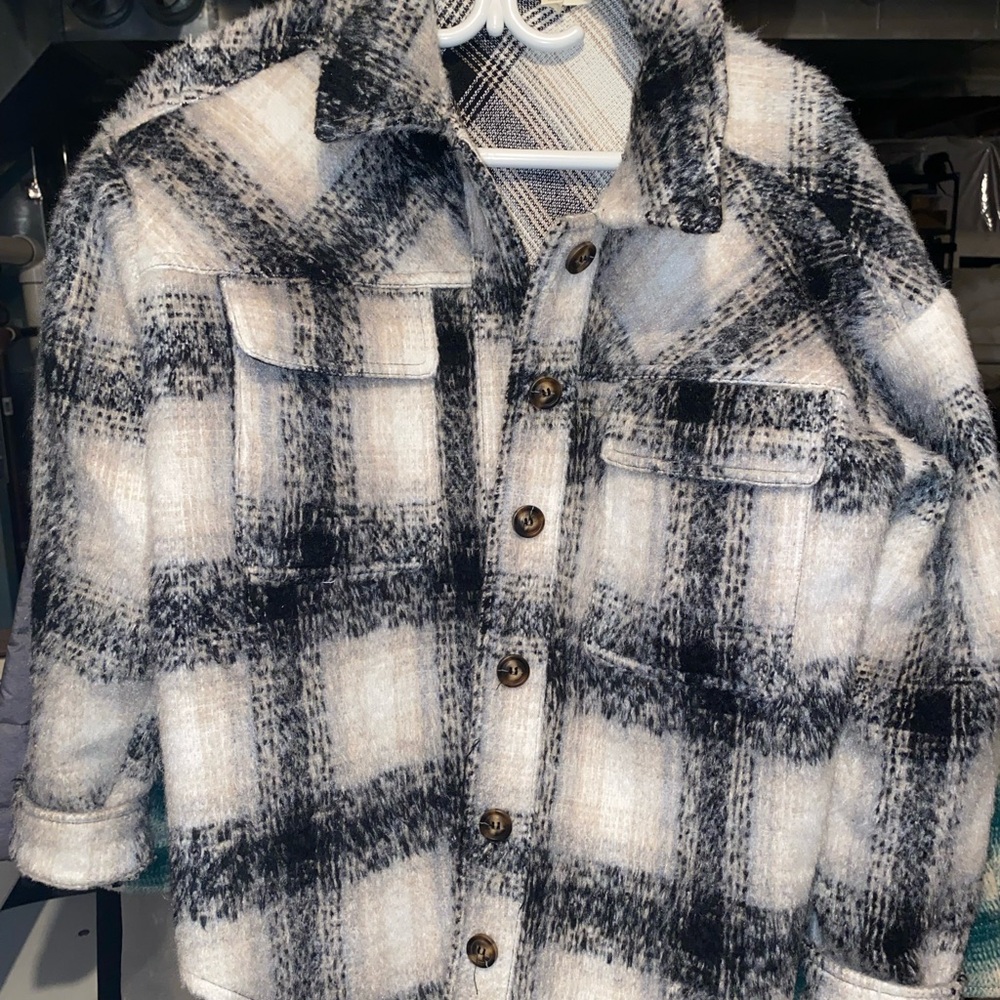 La Hearts Plaid Jacket in Black and Cream
